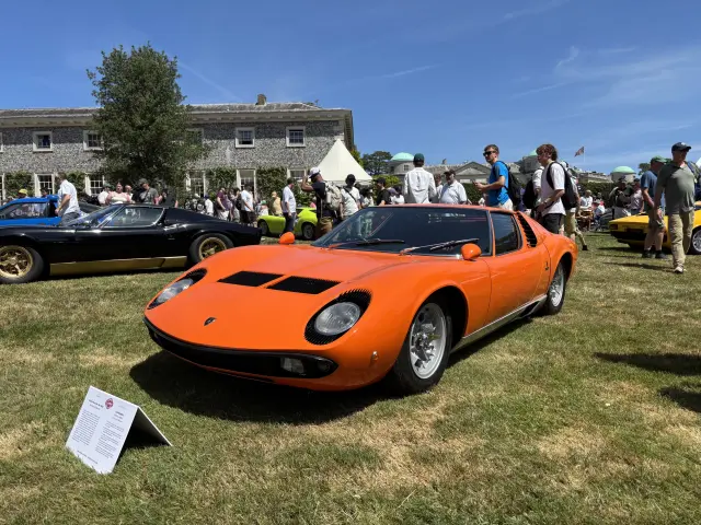 Coches clásicos en el Festival de la Velocidad de Goodwood 2026.