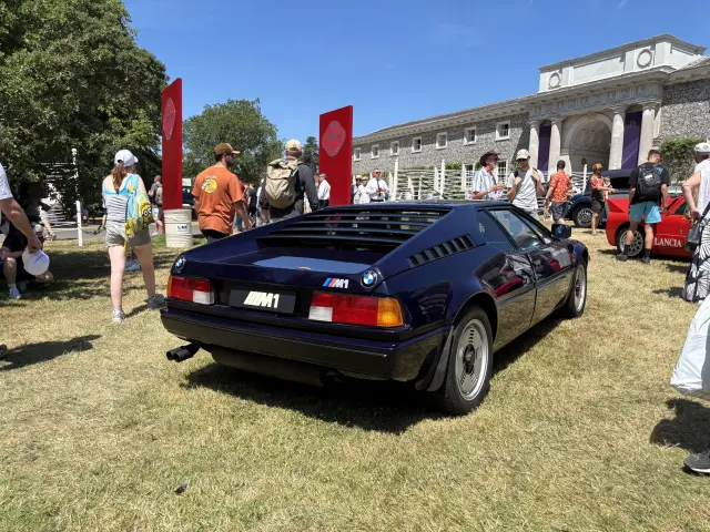 Coches clásicos en el Festival de la Velocidad de Goodwood 2026.