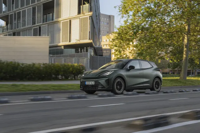 Cupra Raval Plus.