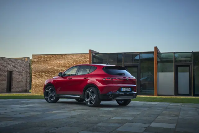 El diseño italiano se da cita con una estética deportiva en el nuevo Alfa Romeo Tonale