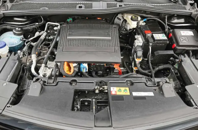 Motor eléctrico de 282 CV.