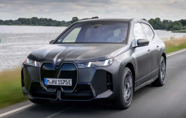 BMW iX xDrive60