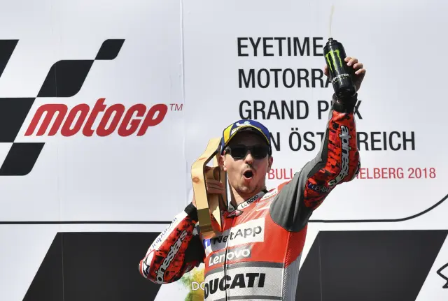 Lorenzo recordó sus victorias en Ducati para intentar seguir
