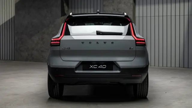 Volvo XC40 2026