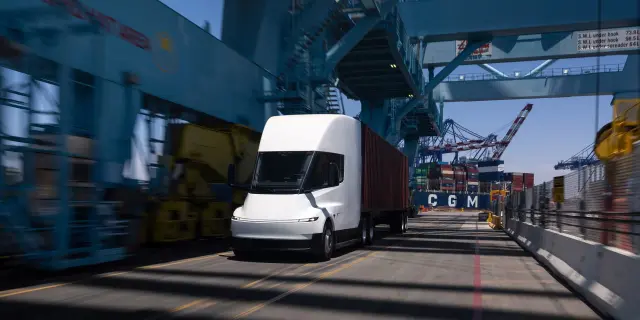 Nuevo camión eléctrico Tesla Semi.