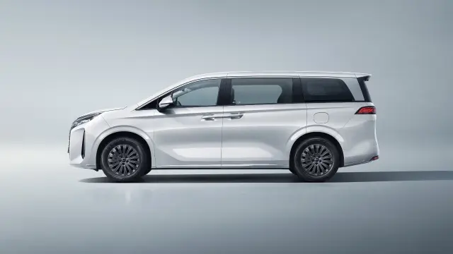 BYD M9.