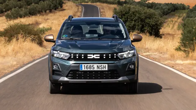 Dacia Sandero Hybrid 155