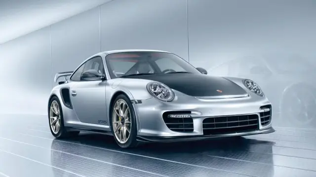 Aleix Espargaró suma un nuevo Porsche a su colección