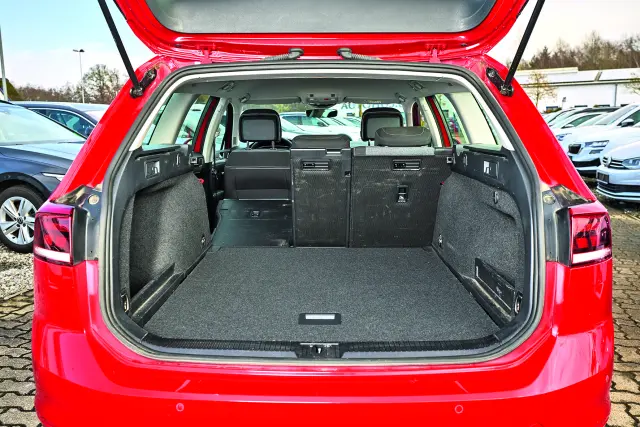 Volkswagen Passat Variant 2.0 TDI (2023) de segunda mano
