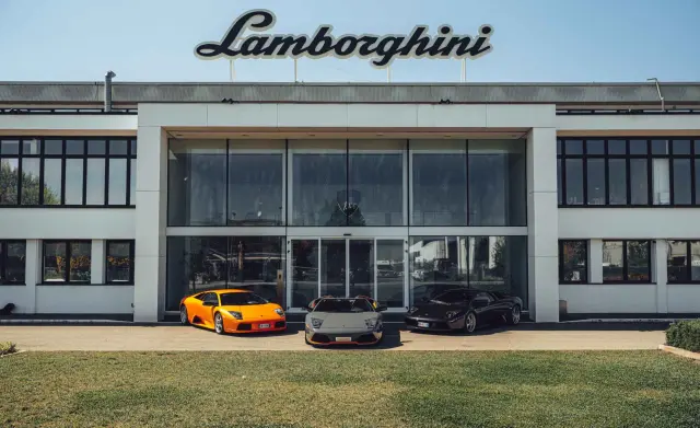 Tres Lambos Murciélago.