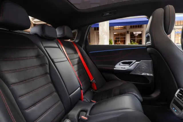 Prueba Mercedes Clase C 400 4MATIC eléctrico