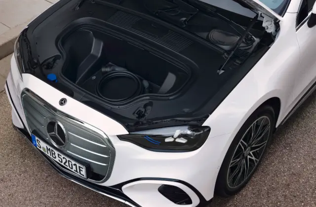Prueba Mercedes Clase C 400 4MATIC eléctrico