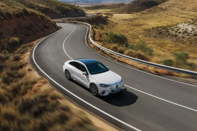 Prueba Mercedes Clase C 400 4MATIC eléctrico