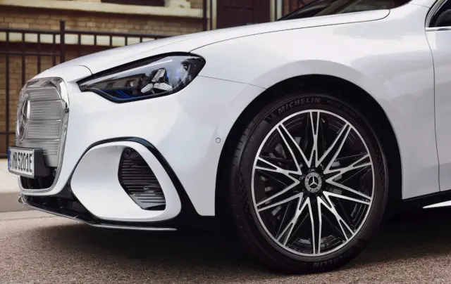 Prueba Mercedes Clase C 400 4MATIC eléctrico