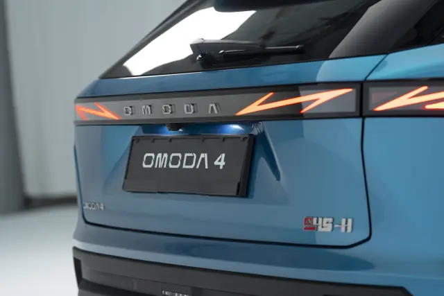 Omoda 4