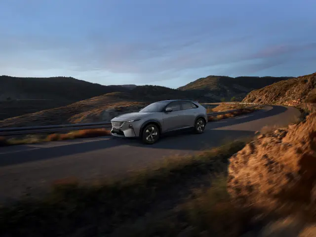 El Mazda CX-6e homologa una autonomía eléctrica de 484 kilómetros en ciclo WLTP.