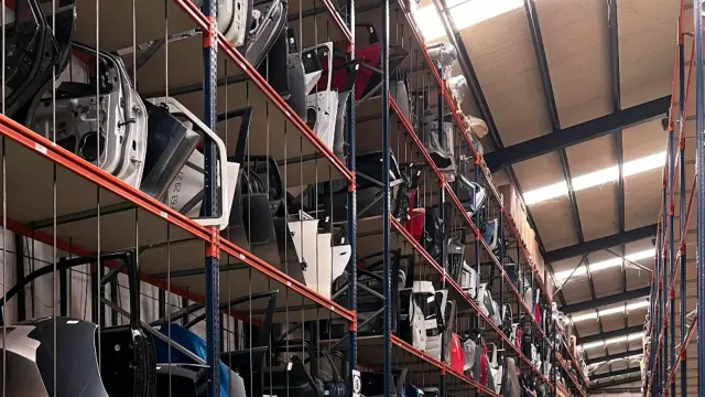 El aumento de la electrónica en los coches es un problema para los dueños y una bendición para los talleres.